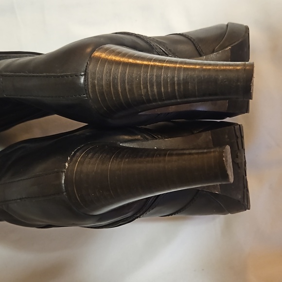 Genuiun Fur Lined Leather Heel Boots by Pumpz & Company Women's size 38.5 / 8 US - Picture 10 of 15